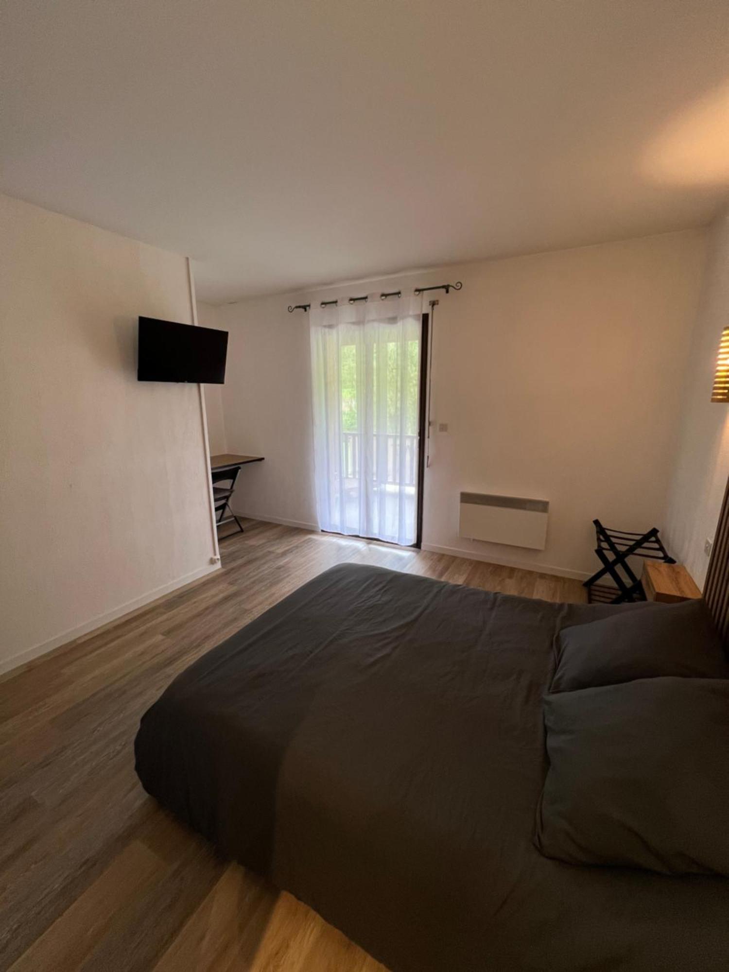Complexe Les 4 Saisons Hotell Oust Eksteriør bilde